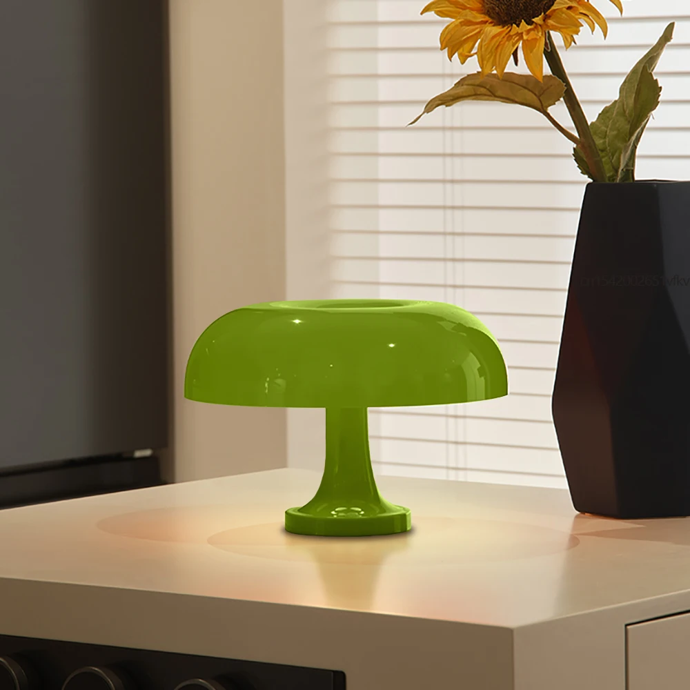 Retro Mushroom Glow Table Lamp